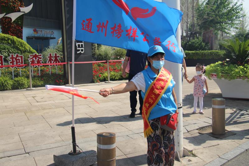 <strong>正在播放操死我的骚逼</strong>